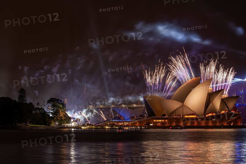 Sydney 2021 Australia Day fireworks in the harbor