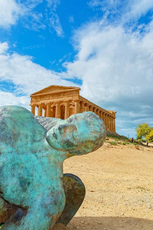 Temple of Concordia, Valley of Temples, Agrigento, Sicily, Italy