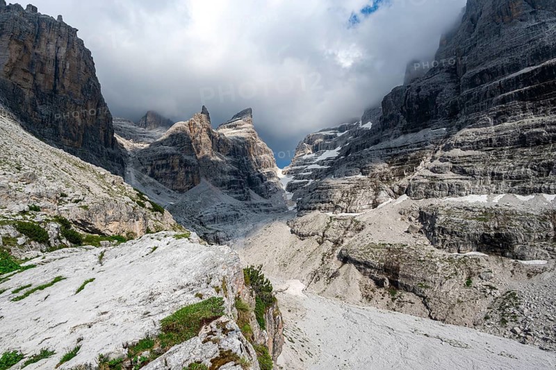 Mountain valley, Castelletto Superiore and Cima Sella peaks, back Scharte Bocca di Tuckett, dramatic atmosphere in the Brenta Mountains, Brenta, Brenta-Adamello Natural Park, Trentino, Italy