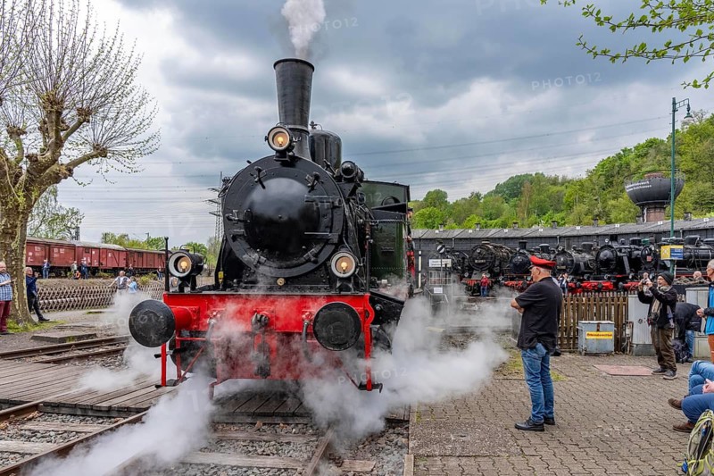 Three-axle steam locomotive Lower Saxony visiting the Bochum Railway Museum, museum days weekend, with many attractions such as steam locomotive rides, 3 locomotives are under steam, historic trains make round trips through the Ruhr Valley, many locomotives are on display, on the site of the former Dahlhausen railway depot, North Rhine-Westphalia, Germany