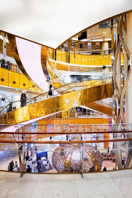 SEOUL, SOUTH KOREA, April 1, 2016 : Recently opened Lotte Avenuel Koreaâ??s largest department store dedicated to top-shelf luxury goods