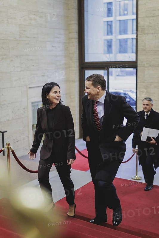 (L-R) Annalena Bärbock (Alliance 90/The Greens), Federal Foreign Minister, and Radoslaw Sikorski, Foreign Minister of Poland, photographed during a joint meeting in Berlin, 30 January 2024 / Photographed on behalf of the Federal Foreign Office