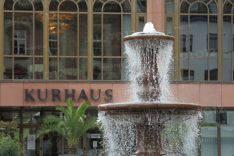 Fountain in front of the spa hotel, inscription, water features, Bad Homburg, Taunus, Hesse, Germany