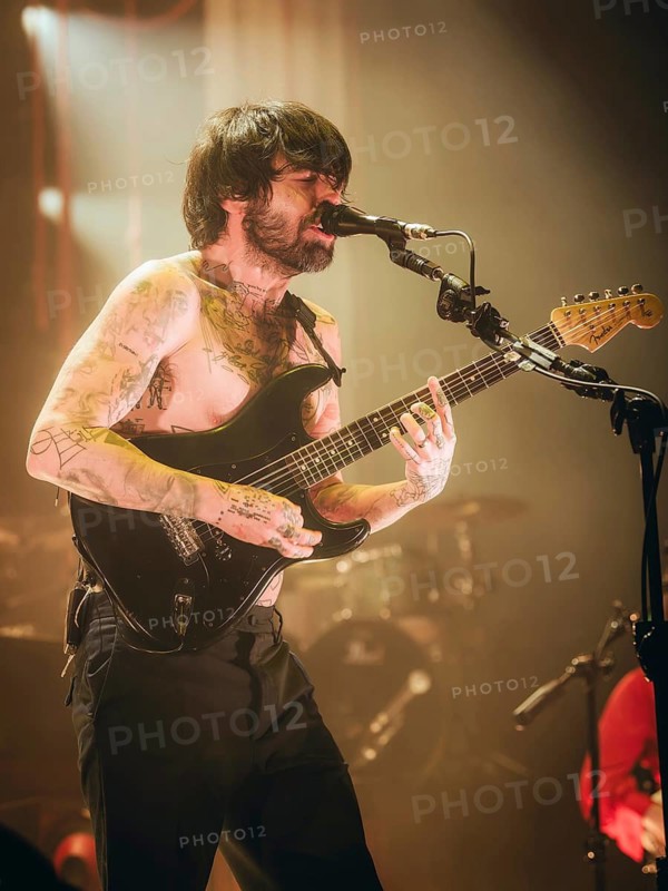 Singer Simon Neil from Biffy Clyro live on Futique Tour 2026 in Berlin's Max-Schmeling-Halle on 16.02.2026