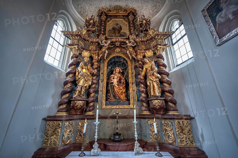 Baroque side chapel, around 1649, church of the Assumption of Mary, late Gothic hall church, Erlach district of Simbach am Inn, Lower Bavaria, Germany