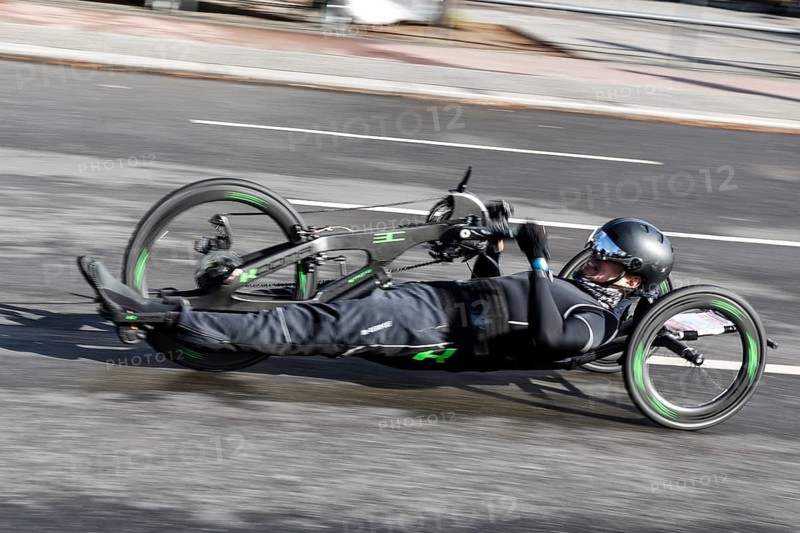 A handbiker gives everything during the Generali Berlin Half Marathon, 29.03.2026, Berlin, Berlin, Germany
