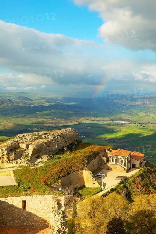 Rocca di Cerere and surrounding valley, elevated view, Enna, Siclly, Italy