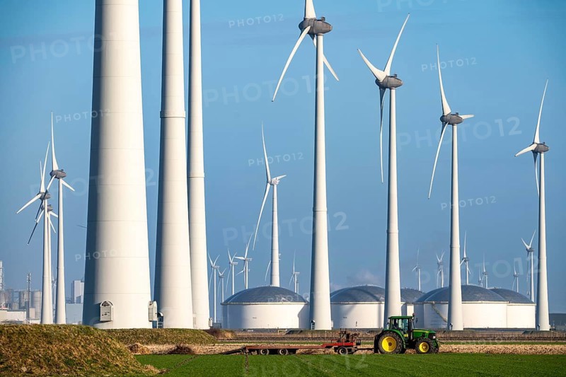 Westereems and Growind wind farms, in the north of the Netherlands, near Eemshaven, energy center, in addition to wind energy, there are coal and gas power plants and various energy infrastructure facilities, Vopak tank farm, the Netherlands
