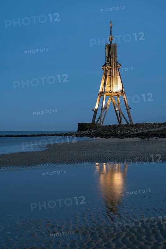 Illuminated spherical beacon with reflection, landmark, blue hour, North Sea, Lower Saxony Wadden Sea National Park, Cuxhaven, Lower Saxony, Germany