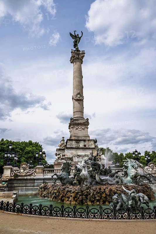 Fontaine du Char du Triomphe de la Concorde, Place des Quinconces, Bordeaux, Gironde, Nouvelle-Aquitaine, France