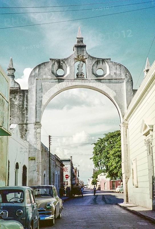 Arch of San Juan, built in 1690, Arco de San Juan, Merida, Yucatan, Mexico 1961