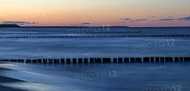 Groothing in the sea, sunset, long exposure, Zingst, Fischland-Darß-Zingst, Western Pomerania Lagoon Area National Park, Mecklenburg-Western Pomerania, Germany