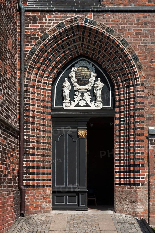 Main entrance portal of St Nicholas' Church, late Gothic brick building, built between 1381 and 1487, Wismar, Mecklenburg-Western Pomerania, Germany