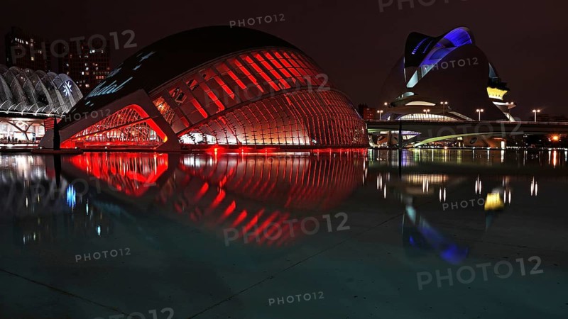 Europe, Spain, Valencia, Ciudad de les Artes y las Siencias, building and park complex, dome cinema, City of Arts and Sciences, Valencis, Spain