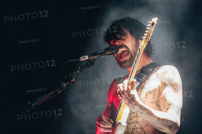 Singer Simon Neil from Biffy Clyro live on Futique Tour 2026 in Berlin's Max-Schmeling-Halle on 16.02.2026