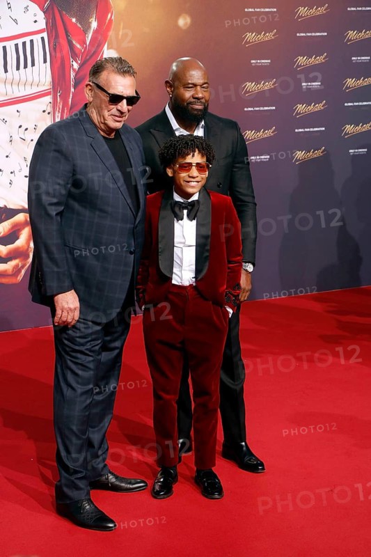 Graham King, Juliano Valdi and Rgisseur Antoine Fuqua at the world premiere of the movie Michael on Uber Platz in Berlin on 10.04.2026