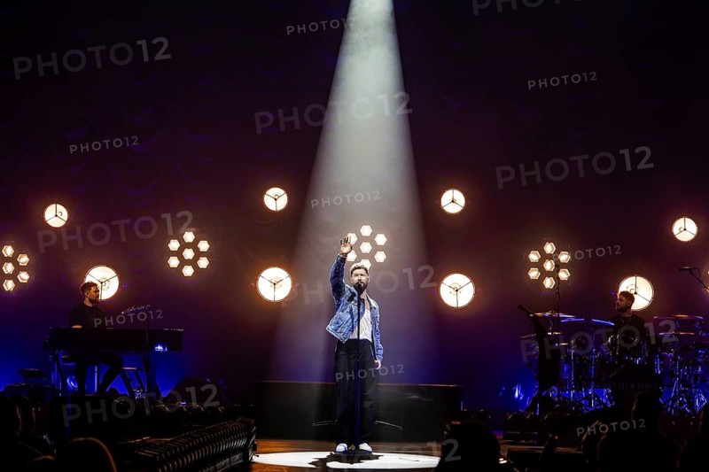 Calum Scott live on The Avenoir Tour at Berlin's Tempodrom on 04.11.2025