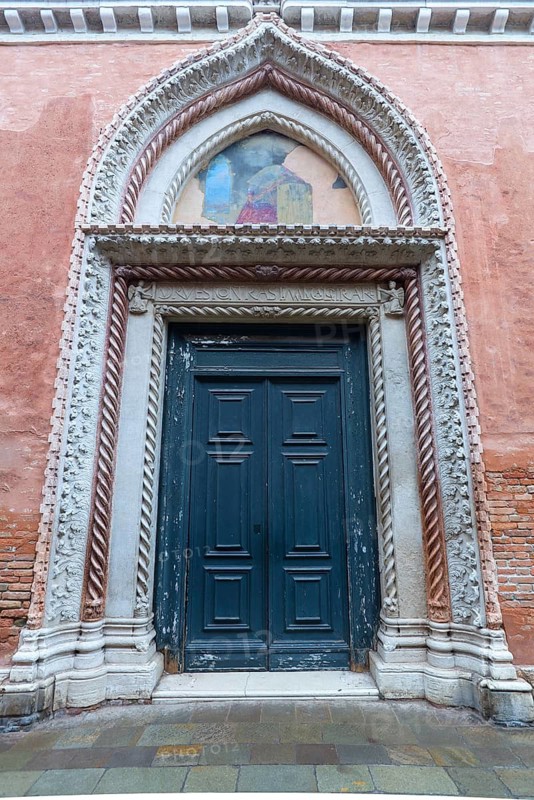 Entrance portal of San Paolo Apostolo, 14th century, Venice, Veneto, Italy