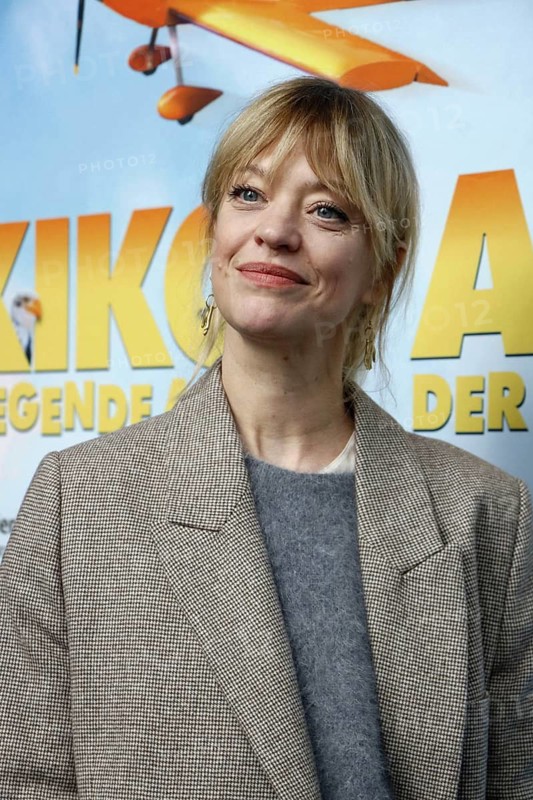 Heike Makatsch at the Berlin premiere of AKIKO - DER FLIEGENDE AFFE at the Filmtheater am Friedrichshain in Berlin on 25 May 2025