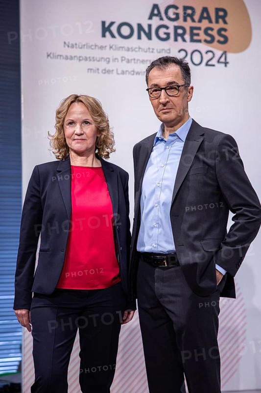 (L-R) Steffi Lemke (Alliance 90/The Greens), Federal Minister for the Environment, Nature Conservation, Nuclear Safety and Consumer Protection, and Cem Özdemir (Alliance 90/The Greens), Federal Minister for Agriculture and Food, pictured at the BMUV agriculture Congress in Berlin