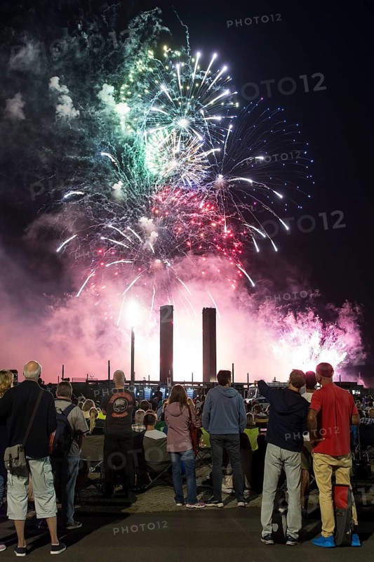 Spectators watch the fireworks at the Pyronale on the Maifeld at the Olympic Stadium, Berlin, 30/08/2024