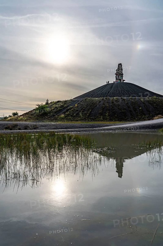 Rheinelbe spoil tip in Gelsenkirchen, 100 metre high spoil tip, landscape park, with the sculpture Himmelsleiter, made from concrete parts of the former Rheinelbe colliery, Gelsenkirchen, North Rhine-Westphalia, Germany