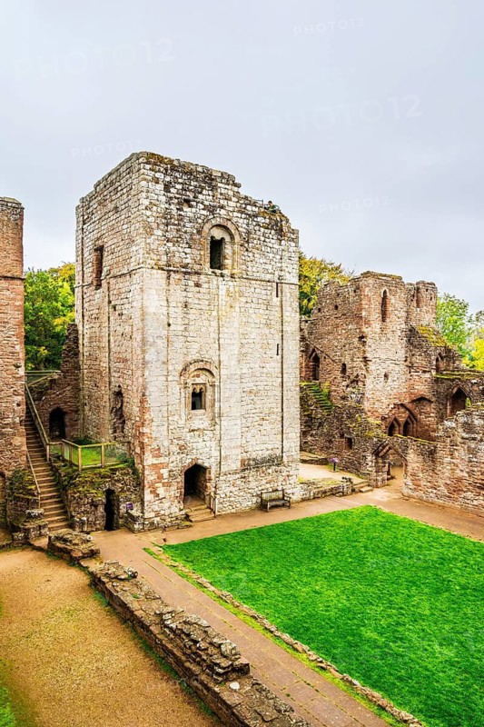 Autumn colors over Goodrich Castle, River Wye, Goodrich, Herefordshire, UK