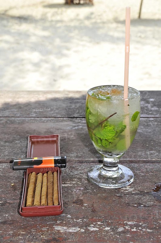 Mojito and Cuban cigars in a beach hut, Cuba, Caribbean, Central America