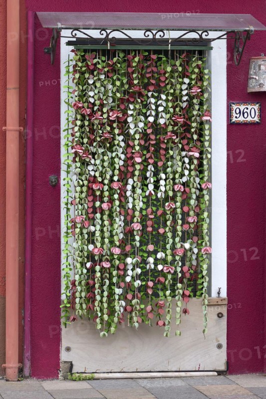 Front door curtain with leaves, Burano, Veneto, Italy