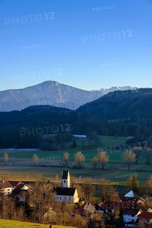 On the Eichbichl above Dürnhausen, Loiachtal, Upper Bavaria, Bavaria, Germany