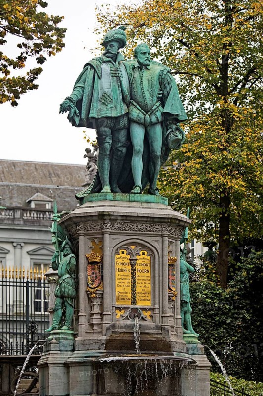 Small Zabel Square in neo-Renaissance style with the sculpture of the Counts of Egmont and Hoorn, Square du Petit Sablon, Brussels, Belgium