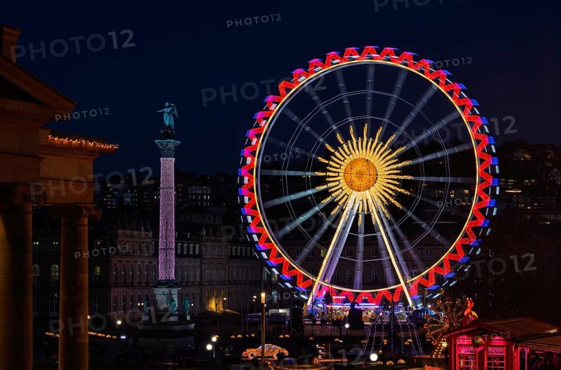 Christmas market with Christmas pyramid, Ferris wheel, New Palace, Jubilee Column, Concordia, Königsbau, Schlossplatz, Christmassy, blue hour, Stuttgart, Baden-Württemberg, Germany
