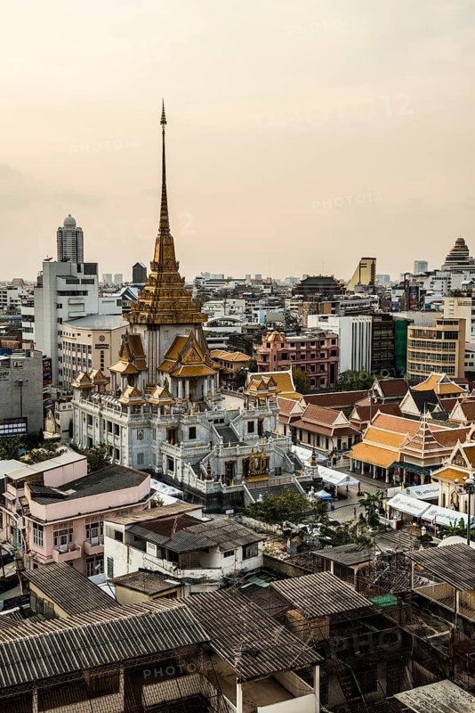 Wat Trai Mit Witthayaram Worawihan, sunset, Chinatown, Bangkok, Thailand