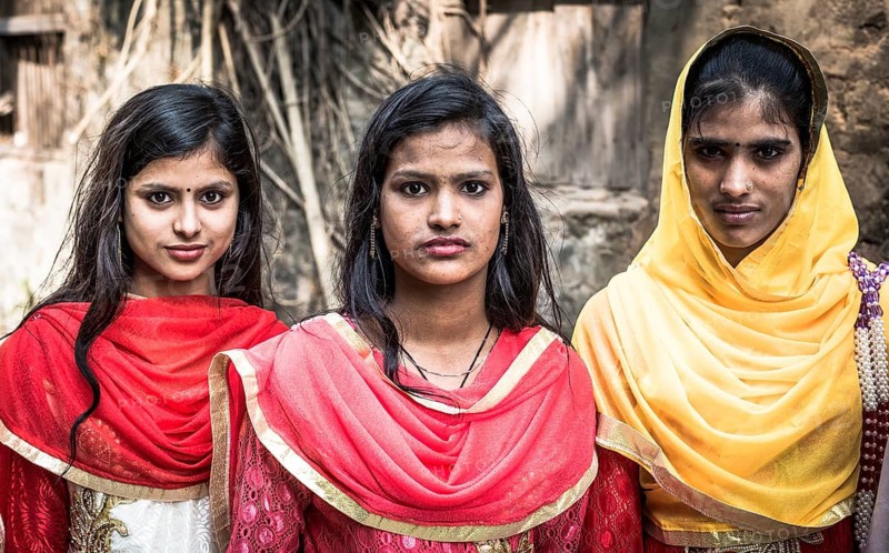 Portrait of girls in colourful clothes, Dhaka, Bangladesh