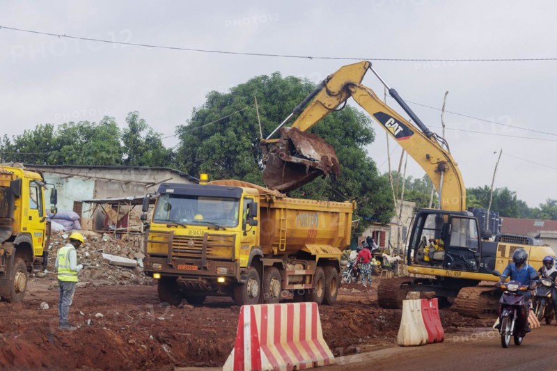 Road construction in Glo-Djigbe, 07/03/2024