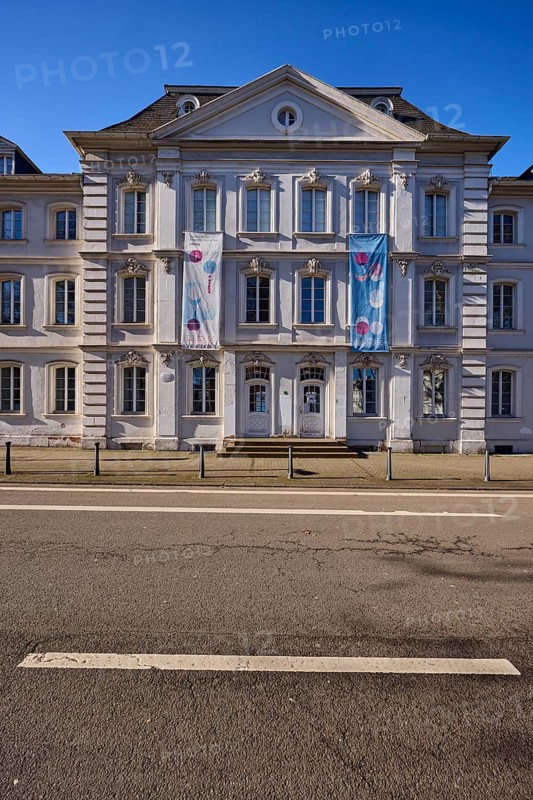 Comeniushaus, architect Friedrich Joachim Stengel, Baroque architectural style, Hochschule der Bildenden Künste Saar, historical building, street, blue sky, cloudless, Keplerstrasse, Saarbrücken, state capital, regional association Saarbrücken, Saarland, Germany