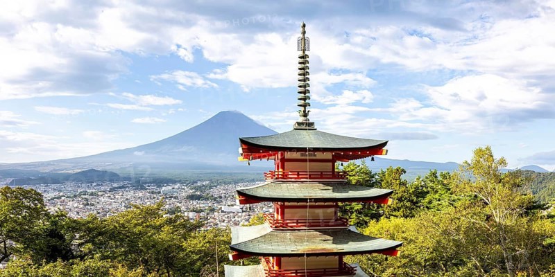 View of Mount Fuji with Chureito Pagoda in Arakurayama Sengen Park Panorama in Shimoyoshida, Japan