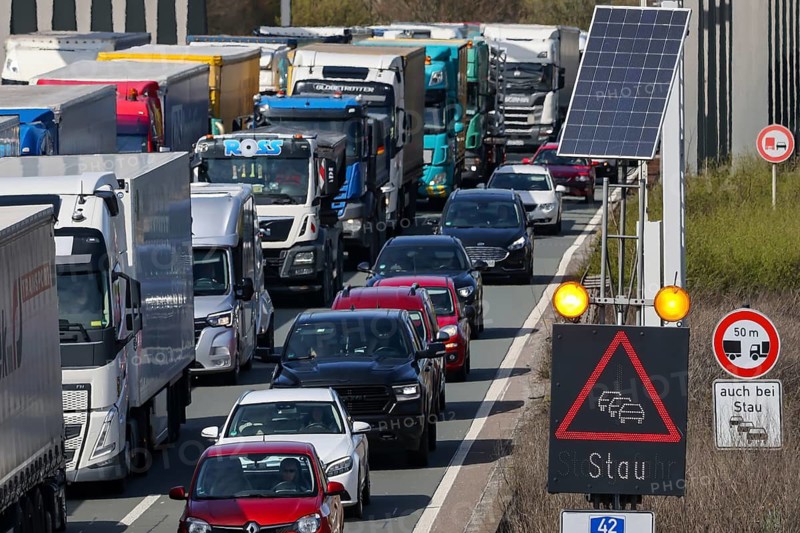 Oberhausen, North Rhine-Westphalia, Germany, traffic jam on the A3 motorway, Easter travel traffic, cars, vans, trucks, caravans and campers are stuck in the traffic jam