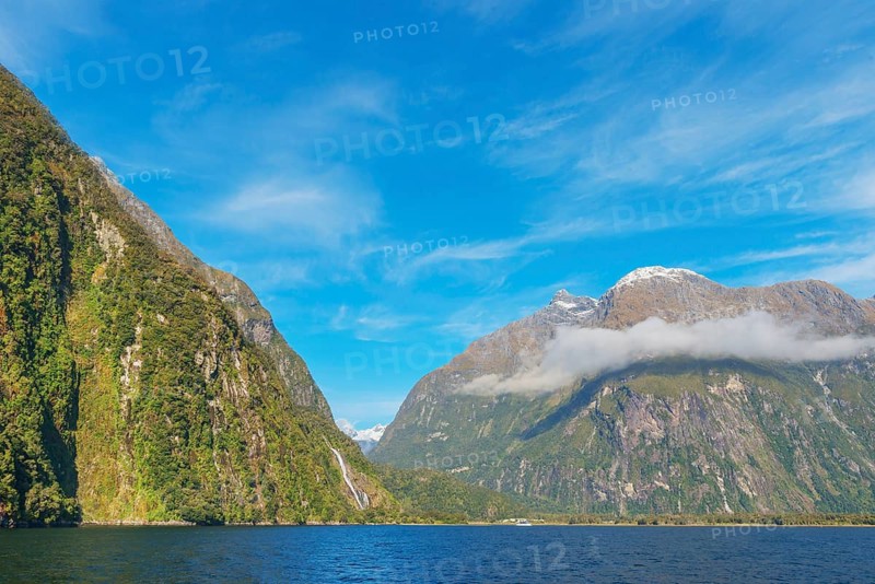 Milford Sound, Fiordland National Park, South Island, New Zealand