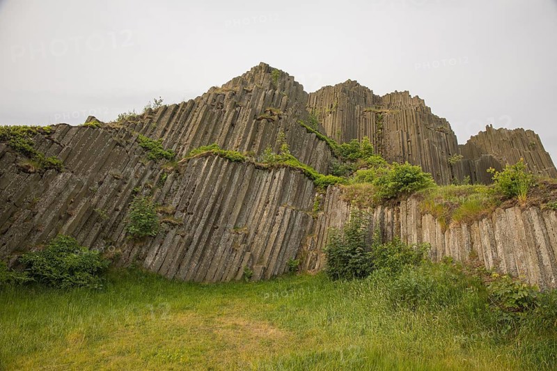 Panska skala, (Mansion/Manor Rock) also called the Varhany (Organ) is an unobtrusive hillock close to Prachen, Bohemia, Czech Republic
