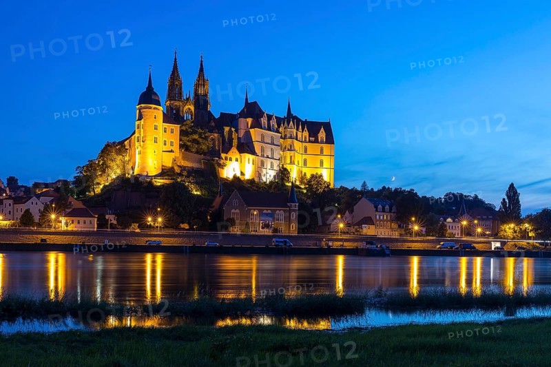 Bishop's castle, Albrechtsburg and cathedral with Elbe at blue hour, Meissen, Saxony, Germany