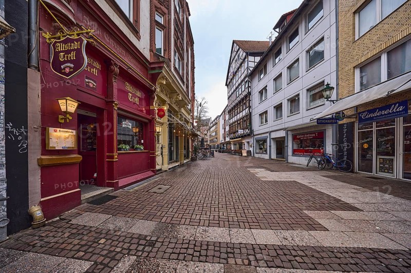Altstadt-Treff, pub, pedestrian zone, general architecture, retail shops, old town, diffuse light, cloudy, Knochenhauerstraße, Hanover, state capital, Hanover region, Lower Saxony, Germany