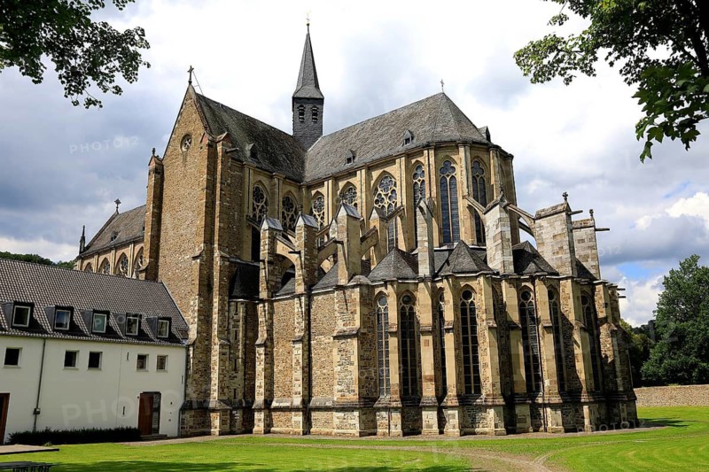 Altenberg Cathedral, Bergischer Dom, former monastery church of Altenberg Abbey, built by the Cistercians in 1133, Rheinisch-Bergischer Kreis, administrative district of Cologne, North Rhine-Westphalia, Germany