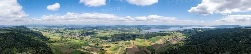 Aerial view, panorama from Schienerberg with the Hegau mountains on the horizon on the left and the western part of Lake Constance with the Mettnau peninsula and the island of Reichenau on the right, district of Constance, Baden-Württemberg, Germany