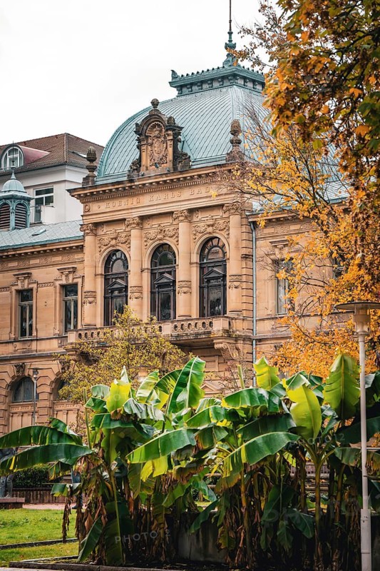 Historic building König Karlsbad in autumn, Bad Wildbad, Kurpark, Black Forest, Germany