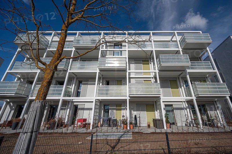 New residential building in the new Hubland district, on the site of the former American Leighton Barracks, Würzburg, Unterfanken, Bavaria, Germany