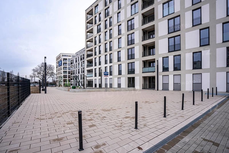 Newly completed apartments, 2026, LEG, in the southern quarter of Essen, so-called Literatur Quartier, on Friedrichstraße, 236 apartments are spread over 3 buildings, six to eight floors, with underground parking, playground and roof garden, 52 apartments are publicly funded social housing, a total of 18, 000 m² of living space, heated with district heating, Essen, North Rhine-Westphalia, Germany
