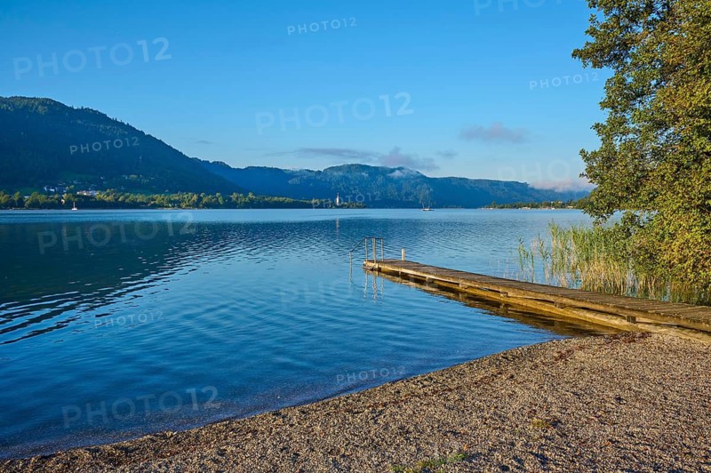 Lakeside, bathing jetty, sunrise, summer, Steindorf am Lake Ossiach, Lake Ossiach, Carinthia, Austria