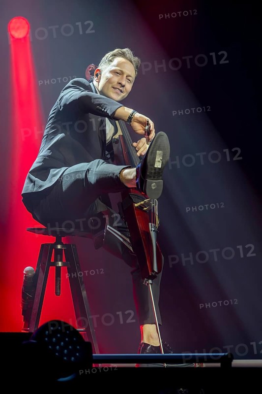 Jodok cello, cellist, Switzerland, classical, film music, pop, World Tour 2026, live, 07.03.2026, Admiralspalast, Berlin, Germany < english> Jodok cello, cellist, Switzerland, classical, film music, pop, World Tour 2026, live, March 7, 2026, Admiralspalast, Berlin, Germany