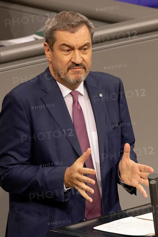 Olaf Scholz (Chancellor of the Federal Republic of Germany, SPD) during the government statement on the current situation in the Bundestag on 13 November 2024